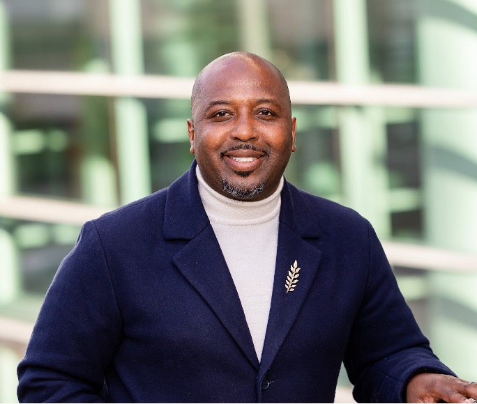 Headshot of Brandon Ervin